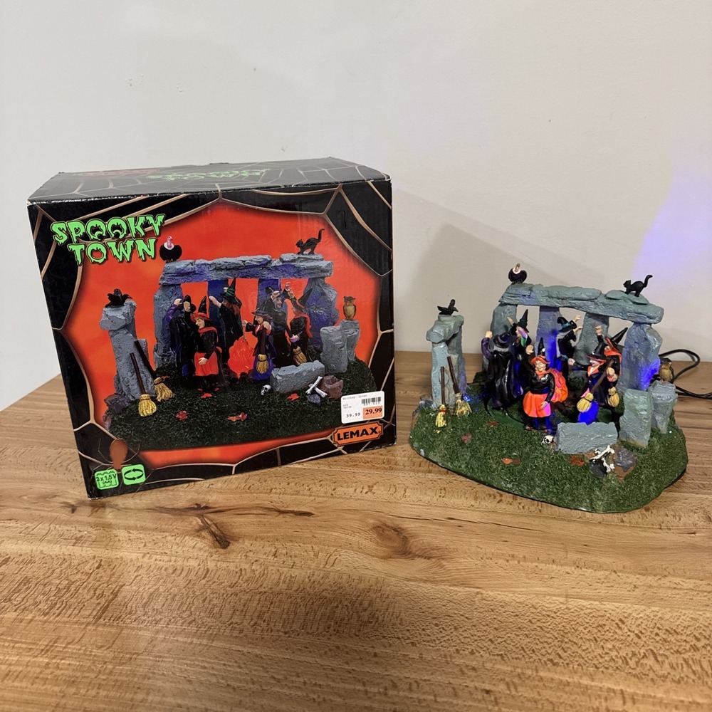 Lemax Spooky Town 2007 WITCHES COVEN #74596 Halloween Village Accessory